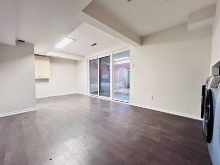 For Lease - 32 Scenic Mill Way, Toronto, Ontario - Photo 5