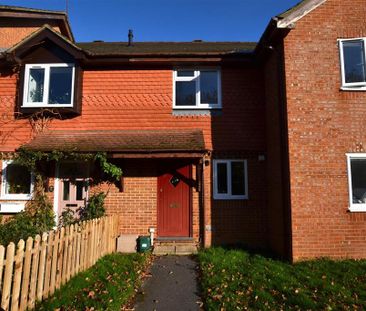 2 bedroom terraced house to rent - Photo 2