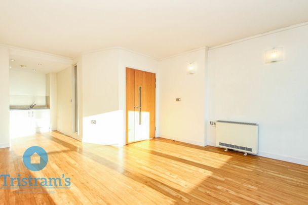 2 bed Apartment for Rent - Photo 1