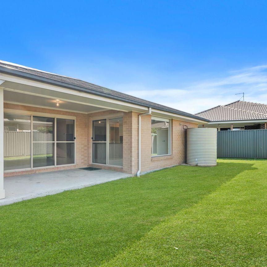 Beautiful home in great location - Photo 1