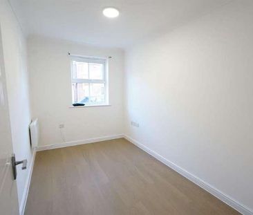 Rawlyn Close, Chafford Hundred, RM16 - Photo 2