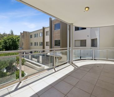 Bright and Spacious Apartment in the Heart of Belconnen - Photo 6