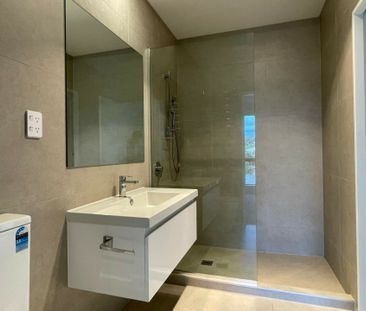 2 Bedroom - 1 Bathroom - Offstreet Parking - Photo 4