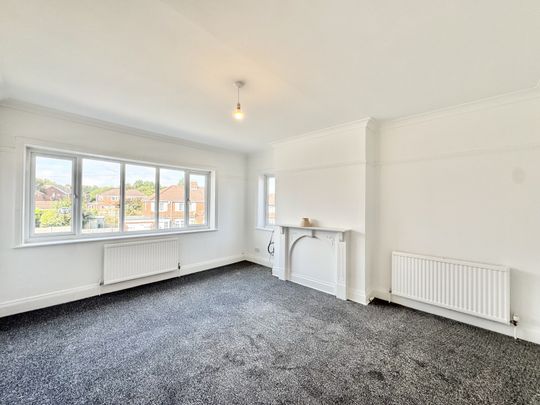 3 Bed Flat to Rent - Photo 1