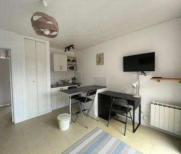 Location Appartement 1 pièce 24m² - Photo 4