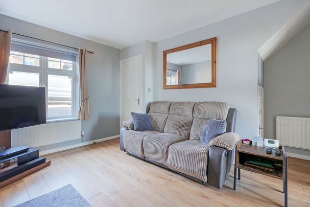 Rose Hill Avenue, Mosborough, Sheffield - Photo 1