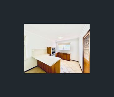 Well-Presented Home in Central Bellevue - Photo 6