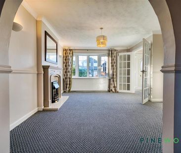 3 bedroom detached house to rent - Photo 5