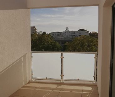 Location Appartement 2 pièces 45m² CASTELNAU LE LEZ 34170 - Photo 6