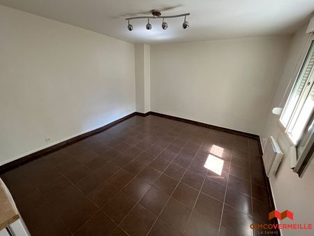 Location Appartement 1 pièce 25m² - Photo 3