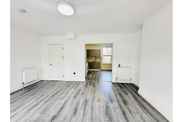 2 bedroom maisonette to rent - Photo 1