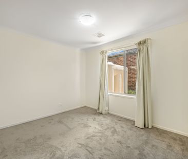 58 Cocoparra Crescent, Crace ACT 2911 - House For Rent | Domain - Photo 2