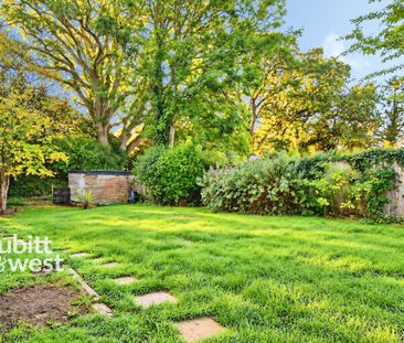 4 bedroom detached bungalow to rent - Photo 5