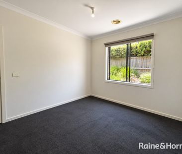 Modern Living in a Prime Doreen Location! - Photo 4