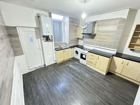 2 bedroom terraced house to rent - Photo 3