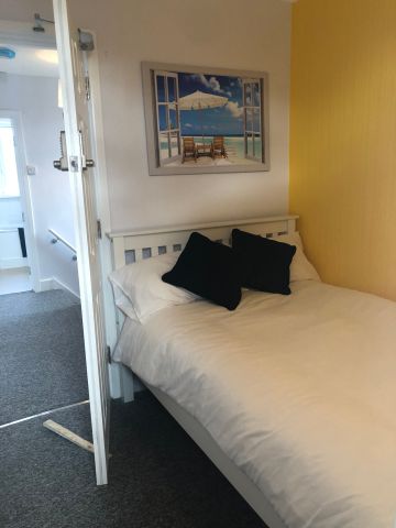 Ringwood Rd Citrine Suite - Photo 5