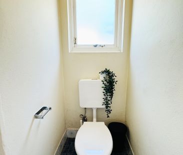 Strathfield - Photo 3