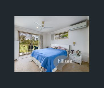 CHARMING 3 - BEDROOM TOWNHOUSE ON THE GOLF COURSE IN HELENSVALE - Photo 1