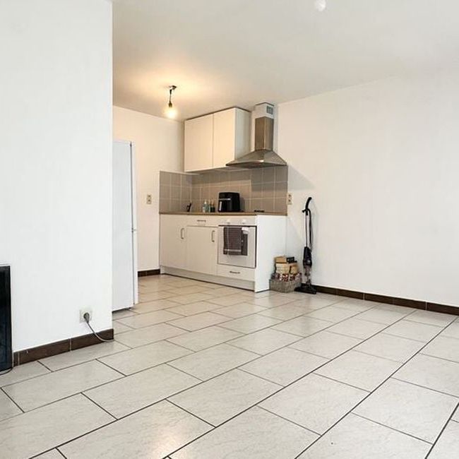 Appartement te huur in Verviers voor € 450 met 1 slaapkamer - Foto 1