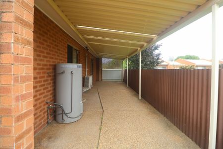 6/89 Crampton Street Wagga Wagga NSW - Photo 4