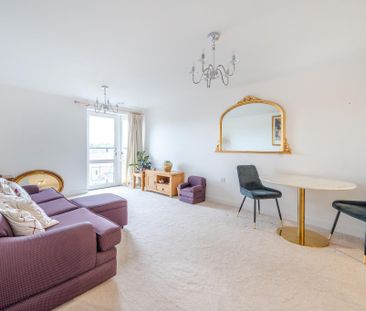 2 bedroom retirement property to rent - Photo 5