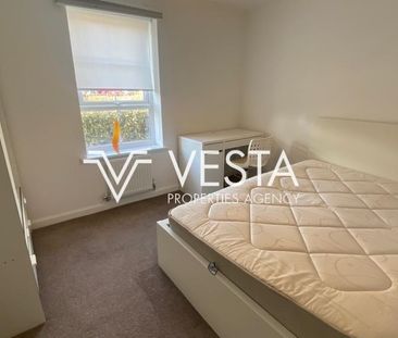 4 bedroom detached house to rent - Photo 1