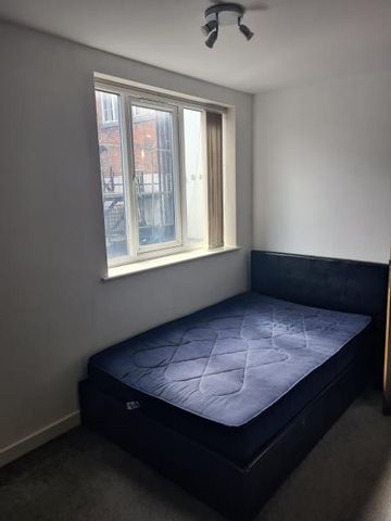 3 bedroom flat share to rent - Photo 2