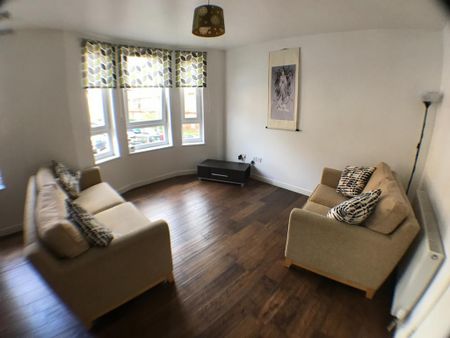 3 bedroom flat to rent - Photo 3