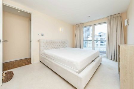 Fairmont Avenue, Canary Wharf, E14 - Photo 2