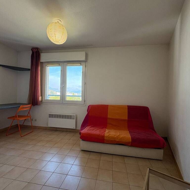 Location Appartement 1 pièce 16m² GRENOBLE 38000 - Photo 1