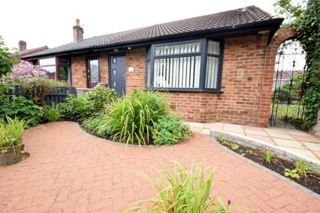 2 bedroom semi-detached bungalow to rent - Photo 5