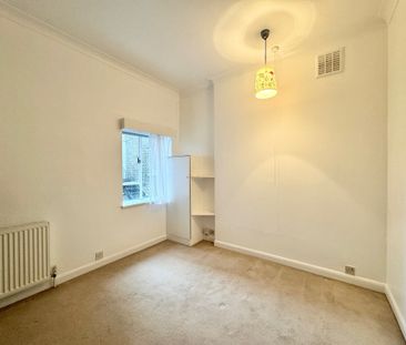 Highbury Place, London, N5 - Photo 5