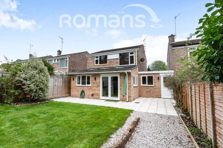 Holly Hedge Road, Frimley, Camberley, GU16 - Photo 4