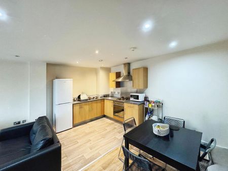 2 bedroom flat to rent - Photo 5