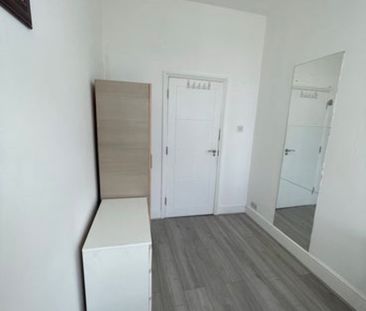 Room in a Shared Flat, Finchley Road, NW2 - Photo 6