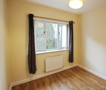 Flat to rent on - Photo 1