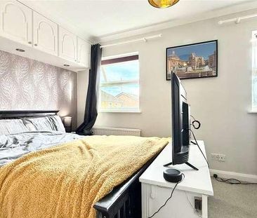 Flexford Green, Bracknell, Berkshire, RG12 - Photo 4