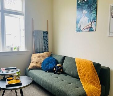 Sunny Furnished Home - Photo 4