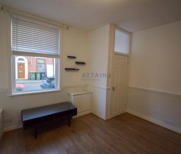2 bedroom end of terrace house to rent - Photo 6