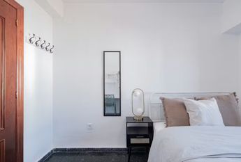 Carrer del Mestre Alberto Luz, Valencia, Valencian Community 46035