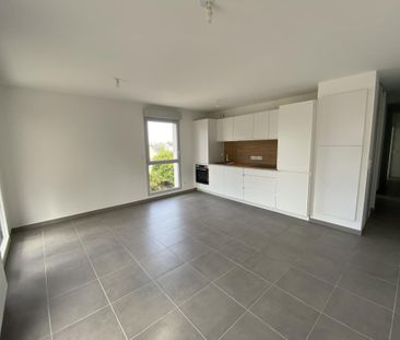 Location Appartement 3 pièces 66m² STE LUCE SUR LOIRE 44980 - Photo 3