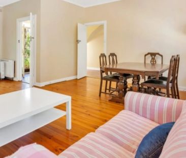 EXECELLECT LOCATION FOR SPACIOUS FAMILY LIVING & ENTERTAINING - Photo 1