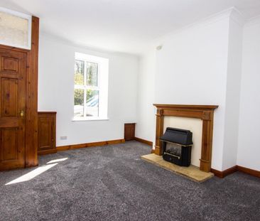 2 bedroom House To Let Total Size: 688 SQ FT - Photo 1