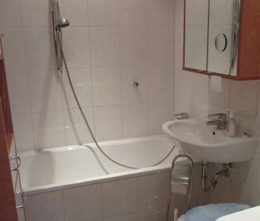 Schmuckstück: Möblierte 2-Raum-Wohnung mit Aufzug - Foto 5