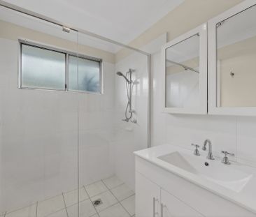 10 Shiraz Place, Eschol Park NSW 2558 - House For Rent | Domain - Photo 2