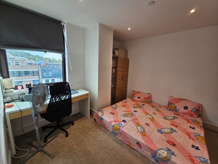 1 Bed Flat, Queens House, HA1 - Photo 2