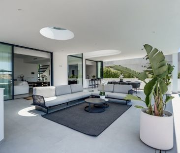 Valle Romano, Estepona West, Estepona, Andalusia 29680 - Photo 3