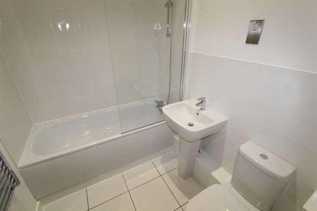 Hinguar Street, Shoeburyness, SS3 - Photo 5