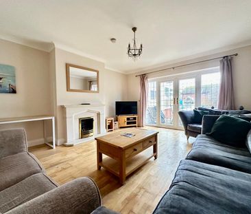 3 bedroom bungalow to rent - Photo 1