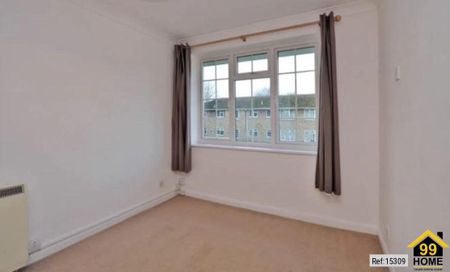 3 bed Flat in Swallow close Staines, Staines-upon-Thames, TW18 4RS - Photo 5